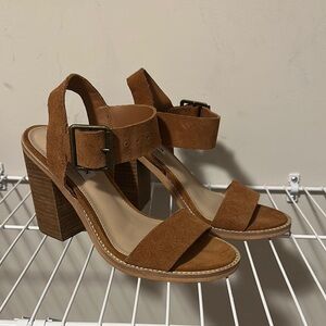 Women's Tan Block Heel Sandals